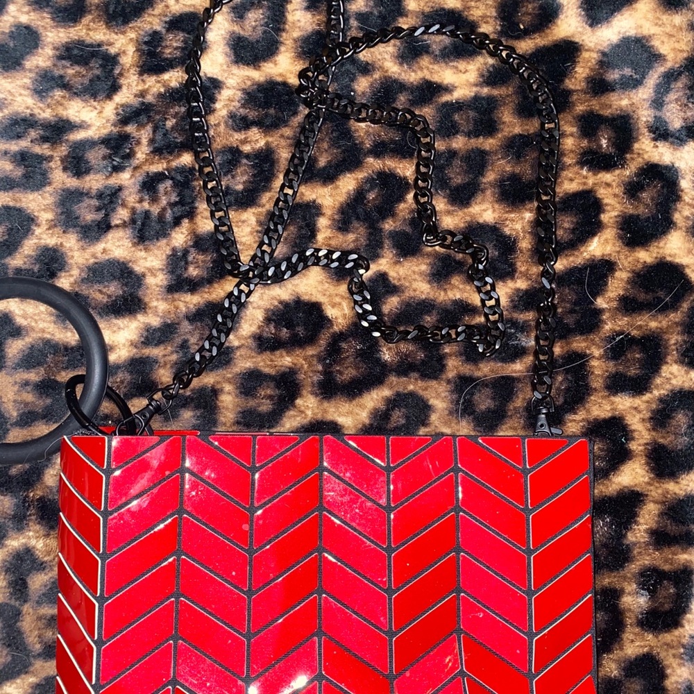 Red Purse - Picture 3 of 4